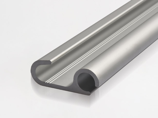 Eloxierte Aluminiumprofile für Planenaufbauten.